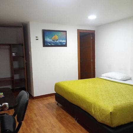 Embassy On Holidays Bogota Ngoại thất bức ảnh